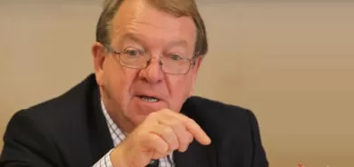 ستروان ستیڤێنسۆن  سەرۆكی كۆمەڵەی ئەوروپی ئازادیی عێراق بۆ گوڵان:     بۆ ئەوەی ئەفغانستانێكی دیكە دووبارە نەبێتەوە، نابێت ئەمریكا دەستەبەرداری عێراق ببێت