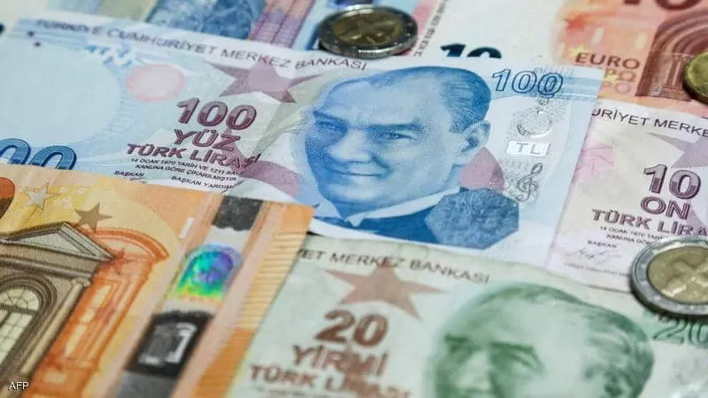 الليرة التركية تستمر في الهبوط لمستويات قياسية جديدة