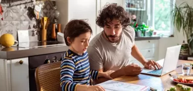 لماذا لا يريد الآباء والأمهات العودة إلى مقرات العمل؟