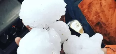 بحجم البرتقال.. عاصفة بَرَد هوجاء تروع مناطق في أستراليا