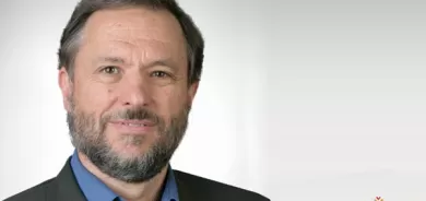 ستیڤن زونێس  ڕێكخەری پڕۆگرامی دیراساتی ڕۆژهەڵاتی ناوەڕاست لە زانكۆی سان فرانسیسكۆ بۆ گوڵان:     دەبێت پێكهاتەكانی عێراق  لە بارەی دەسەڵات و داهاتەوە  بگەنە ڕێككەوتن