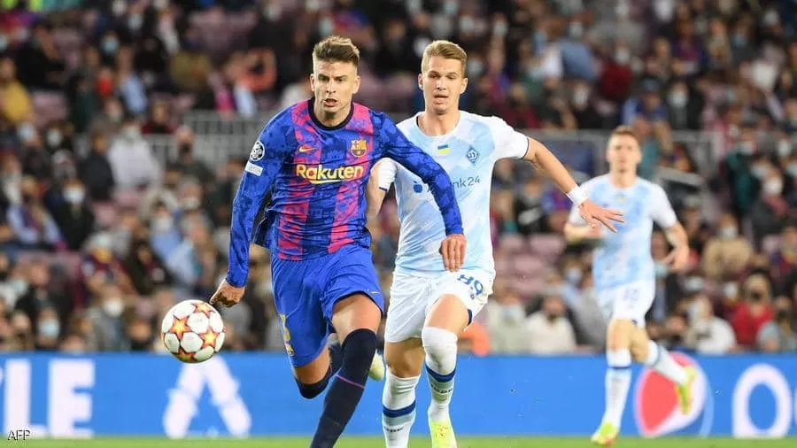 بيكيه يحافظ على آمال برشلونة في دوري الأبطال