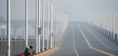 Gulf economies to pick up speed next year, with fall in oil prices biggest risk