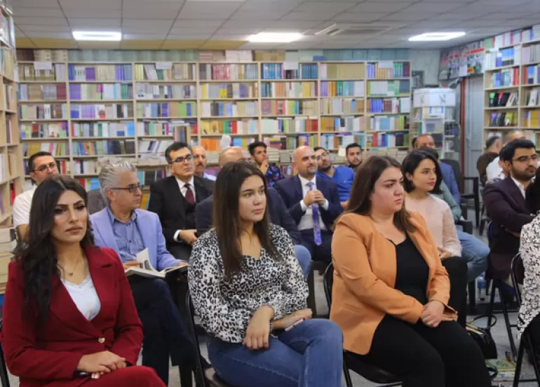 كتێبی(نالی ئاشنای سیڕڕی قەڵەم)بڵاوكرایەوە