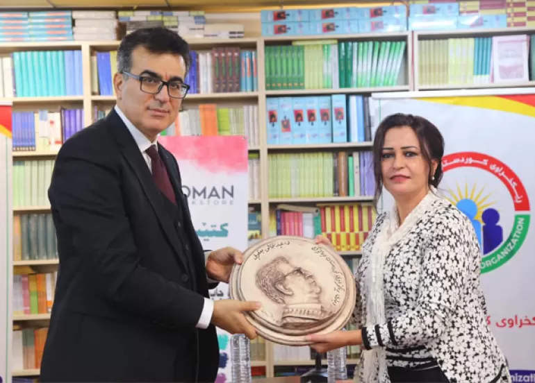 كتێبی(نالی ئاشنای سیڕڕی قەڵەم)بڵاوكرایەوە