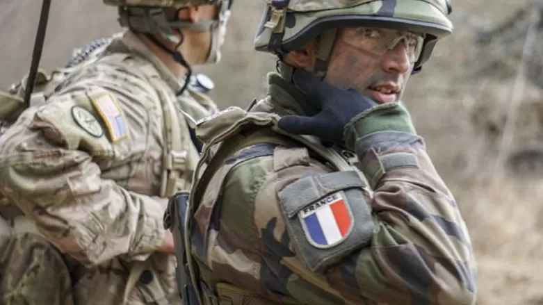 الدفاع الفرنسية: لدى داعش القدرة على الظهور مجددا بالعراق