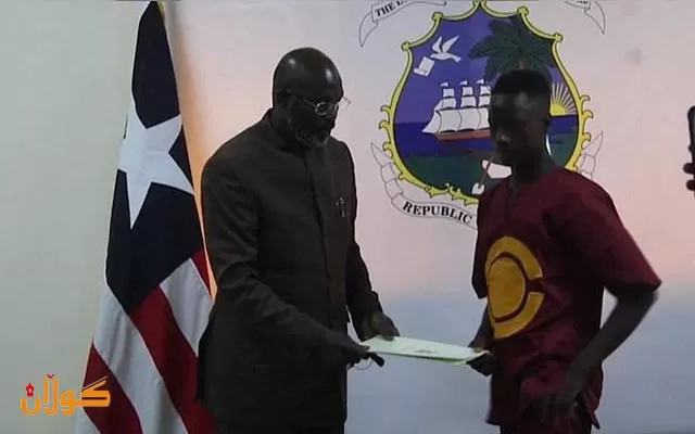 گەنجێک کە 50,000 دۆلاری بۆ خاوەنەکەی گەڕاندەوە بوو بە 