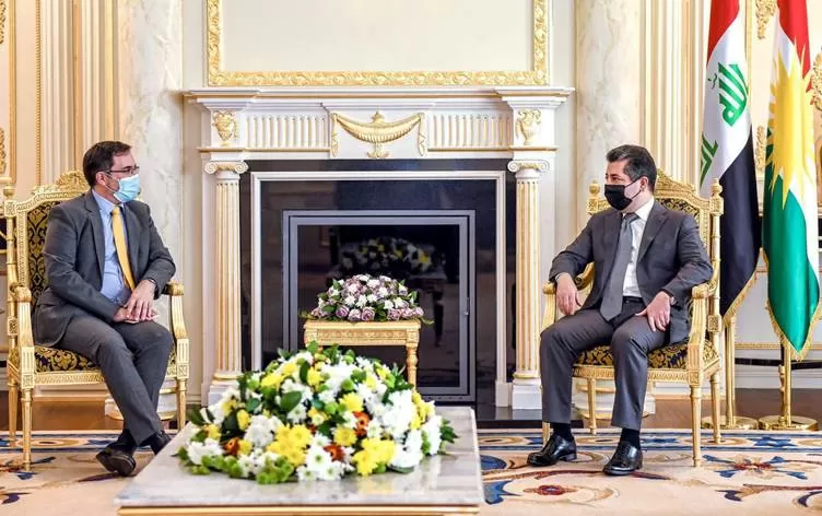 مسرور بارزاني يبحث مع السفير البريطاني تنفيذ اتفاق سنجار