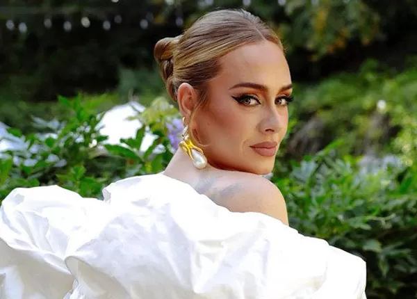 ئەدیل بە چەند سەعاتێك 10 ملیۆنی كۆكردەوە