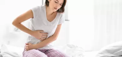 أعراض تُنذر بالإصابة بسرطان المبيض... انتبهي لها!