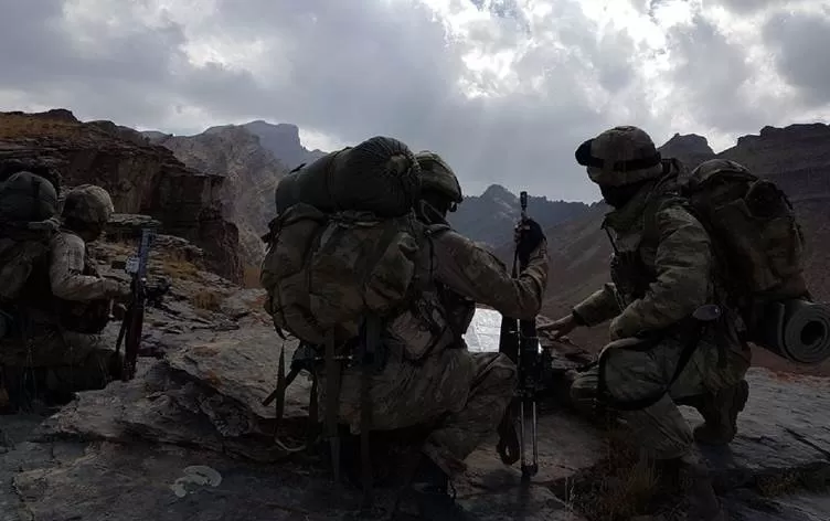 Leşkerekî Tirkiyê li Avaşîn hat kuştin
