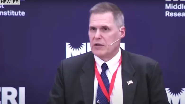 ماثيو تولر يتوعد الميليشيات ويؤكد: بوسع العراقيين إدارة شؤونهم بمفردهم