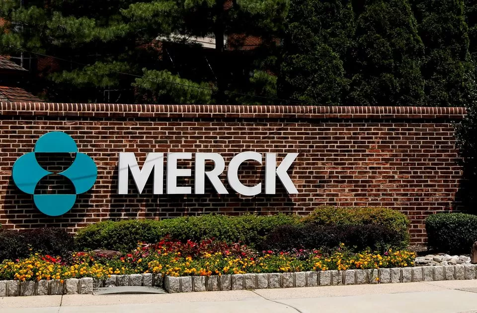 EU regulator starts real-time review of Merck's COVID-19 pill