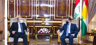 مسرور بارزاني يبحث مع الهلال الأحمر العراقي العودة الطوعية للنازحين