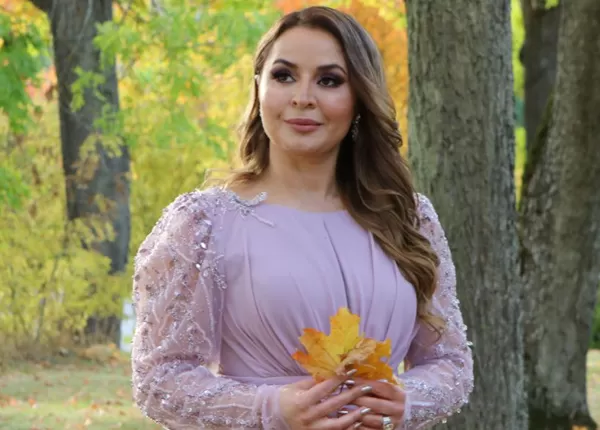 نارین فەقێ (پاییزا خەونان) پێشكەش بە گیانی زاهد بریفكانی دەكات