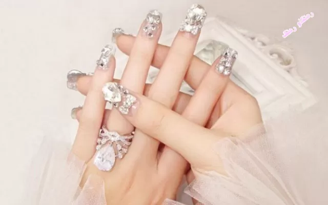 رەنگ و نەخشەكانی نینۆك بۆ خانمان