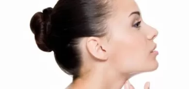 ما هو سبب نمو شعرة واحدة أسفل الذقن؟