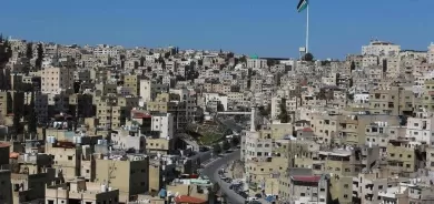 آليات عسكرية وصافرات إنذار في شوارع الأردن.. ما القصة؟