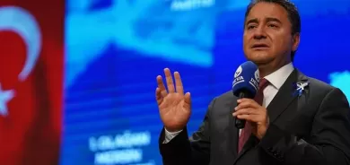 علي باباجان: القضية الكوردية في تركيا لن تحل بإنكار وجودها