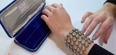 دەستبەندەكانی ئەڵماسی ماری ئانتوانت بە 8 ملیۆن دۆلار فرۆشرا