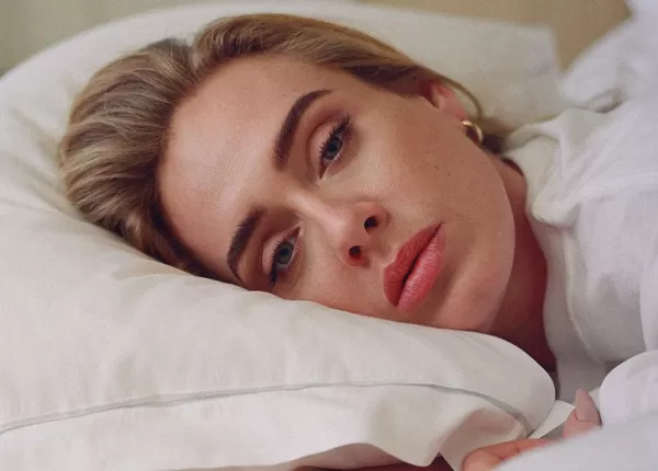 ئەدێل باس لە كاریگەری جیابونەوەكەی دەكات