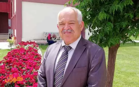 پڕۆفیسۆر دكتۆر ئەكرەم عوسمان  لە كۆلێژی زانستی ئەندازیاریی كشتوكاڵ لە زانكۆی سەلاحەدین بۆ گوڵان:     بەرهەمی خۆماڵیمان بە بازاڕەكانی عێراق نەناساندووە و بە پیشەسازیكردنی خۆراكیش لە ئاستێكی نزمدایە