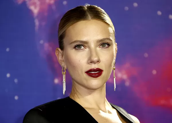 سكارلێت و دیزنی ئاشتبوونەوە