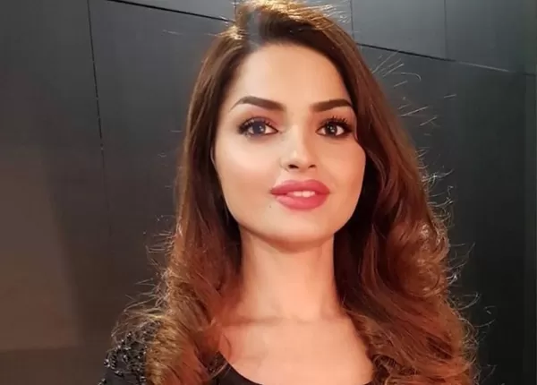 دۆتمیر بۆ گوڵان: لە كاری هونەریدا پرس بە كەسانی شارەزا بواری هونەری دەكەم