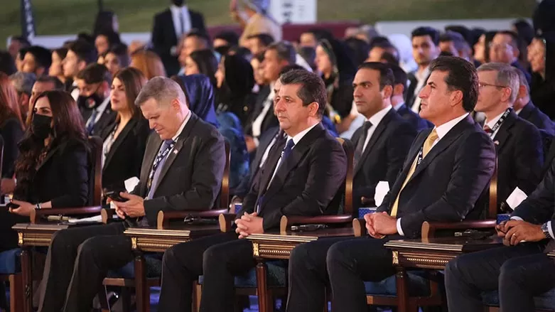 بە ئامادەبوونی سەرۆک کۆماری عێراق و سەرۆکی هەرێم و سەرۆکی حکومەت ،کۆڕبەندی ئاشتی و ئاسایشی ڕۆژهەڵاتی ناوەڕاست لە زانکۆی ئەمەریکی کوردستان لە دهۆک بەڕێوەدەچێت