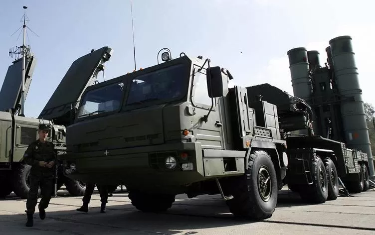 Hinek parçeyên S-400 li Tirkiyê tên berhemanîn