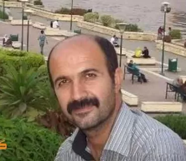 په‌روه‌رده‌ سه‌كۆی نمایشی به‌هاكانی كۆمه‌ڵگه‌یه‌..