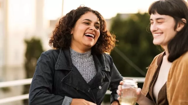 خمس نصائح تساعد في بناء علاقات أفضل مع الآخرين