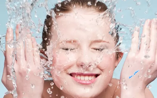 هەنگاوە دروستەكانی شووشتنی دەموچاو