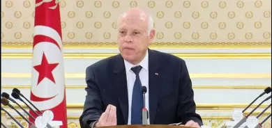 الرئيس التونسي يعكف على وضع جدول زمني لإصلاح النظام السياسي