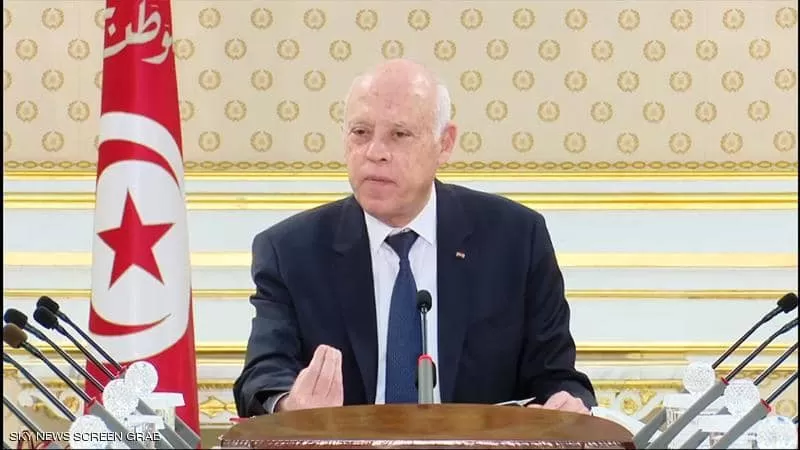 الرئيس التونسي يعكف على وضع جدول زمني لإصلاح النظام السياسي