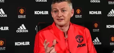 مدرب مانشستر يونايتد يتحدى: منصبي في أمان