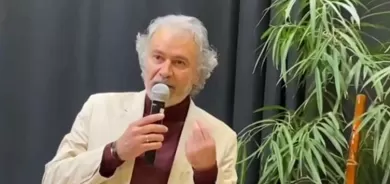 Jan Dost Xelata Şerefname ya Ziman û Çanda Kurdî wergirt