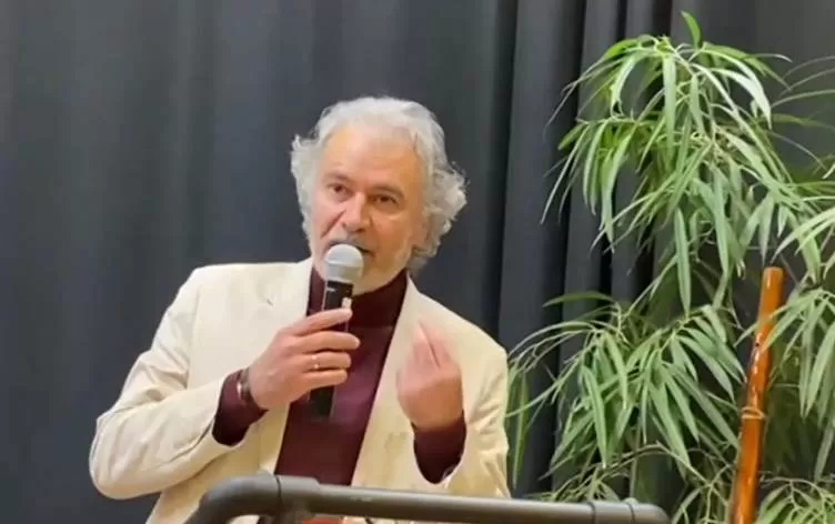 Jan Dost Xelata Şerefname ya Ziman û Çanda Kurdî wergirt