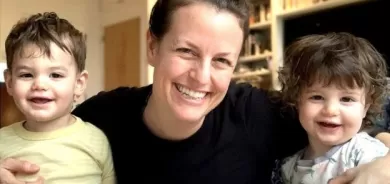 تربية الأبناء: نساء يحققن مكاسب كبيرة من تقديم نصائح للأمهات الجدد على الإنترنت