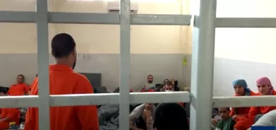 The Guardian: HSD çekdarên DAIŞê bi pereyan berdide