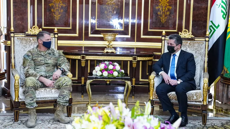 مسرور بارزاني والقائد العام لقوات التحالف يبحثان آخر التطورات في العراق وسوريا