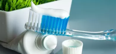 بدائل طبيعية لمعجون الأسنان.. للتنظيف وإزالة رائحة الفم الكريهة