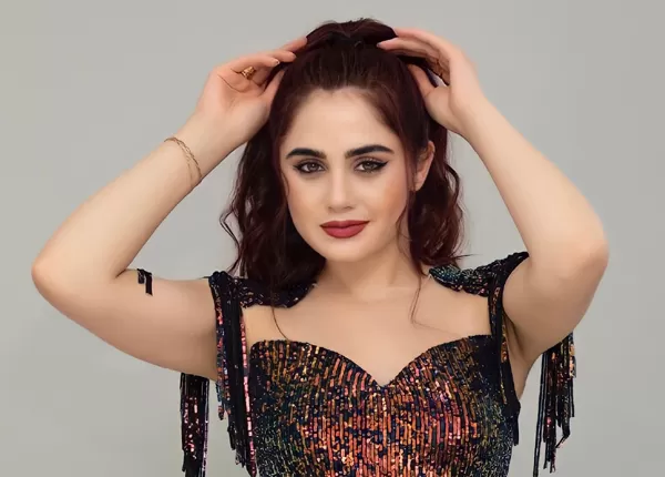 ئایە حەسەن بۆ گوڵان:  شانازییە بۆ من لەگەڵ هونەرمەندانی كورد كار بكەم