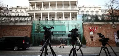 Iran plays hardball as nuclear talks with world powers resume