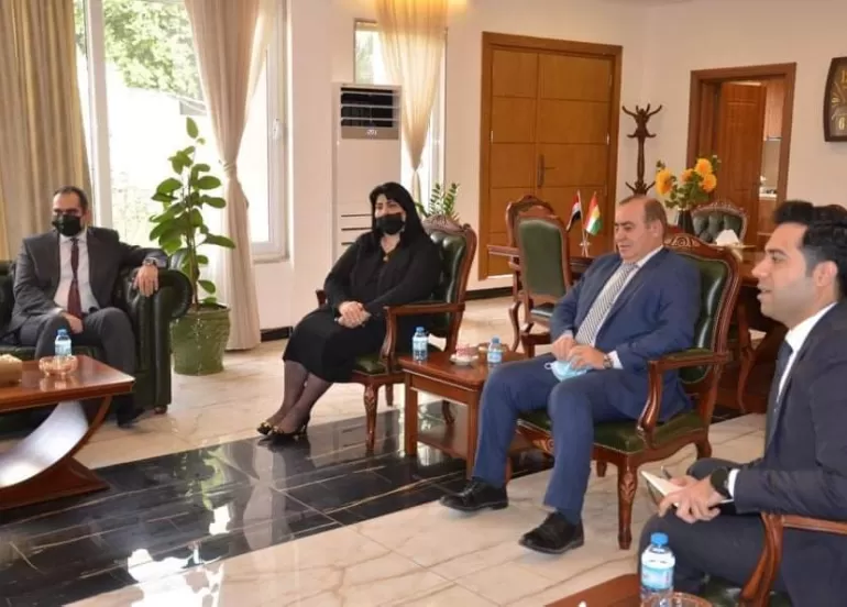 بریكاری وەزارەتی بازرگانی و پیشەسازی و شاندی كونسوڵگەری گشتی توركیا جەخت لەسەر گەشەسەندن و پەرەپێدان بە ئابووری و بازرگانی هەرێمی كوردستان دەكەنەوە