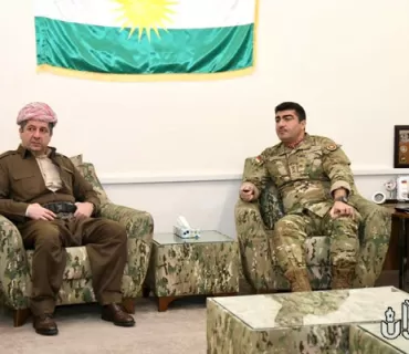 مه‌سرور بارزانی له‌ مه‌خموور هێڵی پێشه‌وه‌ی به‌رگری پێشمه‌رگه‌ به‌سه‌رده‌كاته‌وه‌