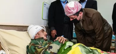 رئيس حكومة إقليم كوردستان يزور جرحى هجوم إرهابيي داعش