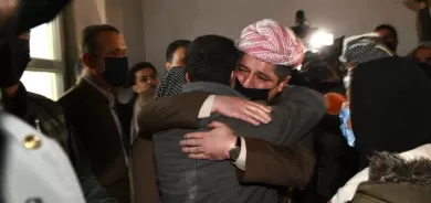 مسرور بارزاني يزور عائلة الإخوة البيشمركة الشهداء الثلاث في مخمور