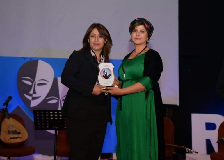 بێگەرد سەلیم: وەرگرتنی خەڵاتی باشترین ئەكتەری كچ لە فیستیڤاڵی شانۆی شەقام لە ڕواندز - سۆران بەرپرسیاریەتی منی زیادكرد