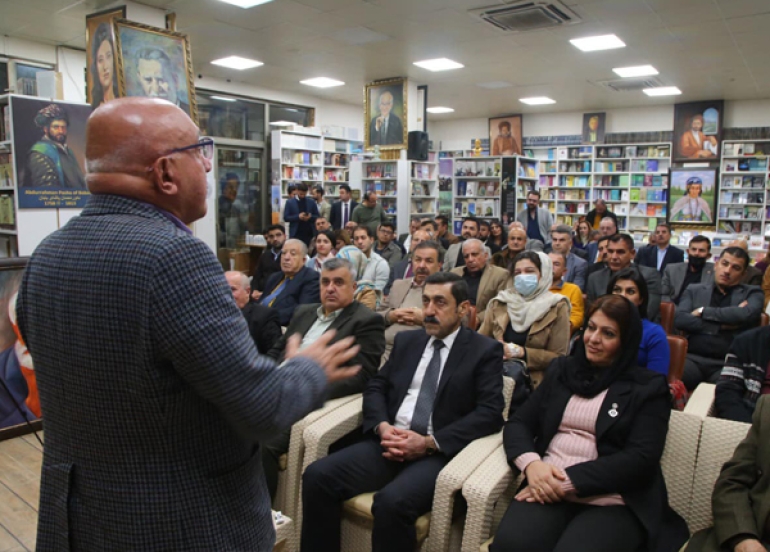 لە شاری سلێمانی سیمینارێك بۆ دكتۆر فازڵ جاف سازكرا